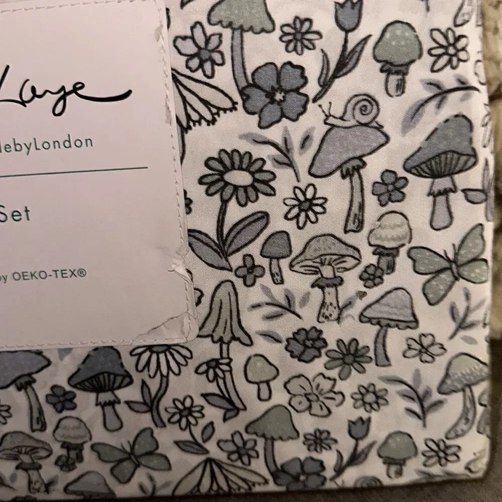 🔥London Kaye Mushroom 🍄 Sheet Set!